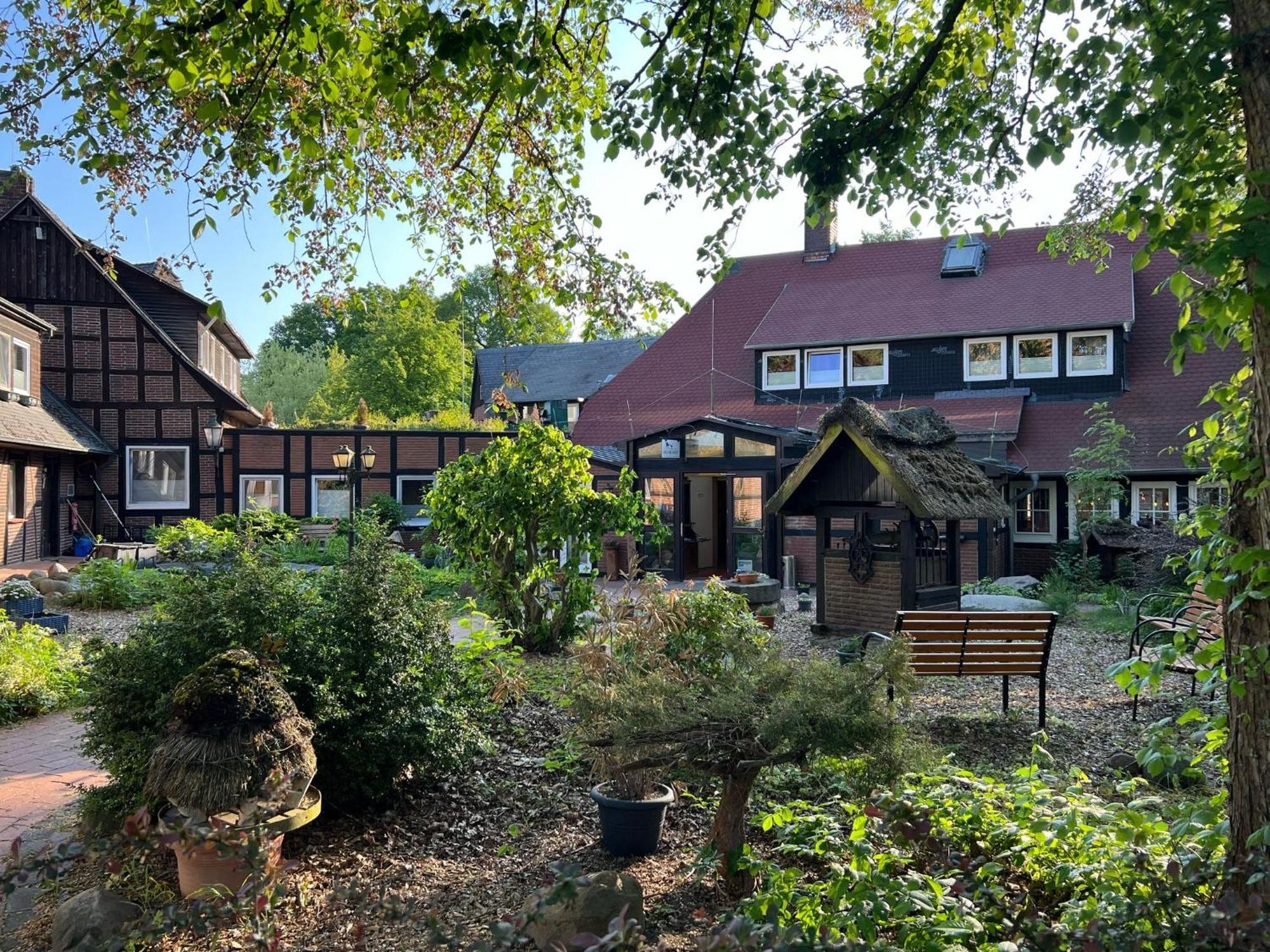 Ihr Ferien Hotel Brunnenhof Suhlendorf Exterior foto